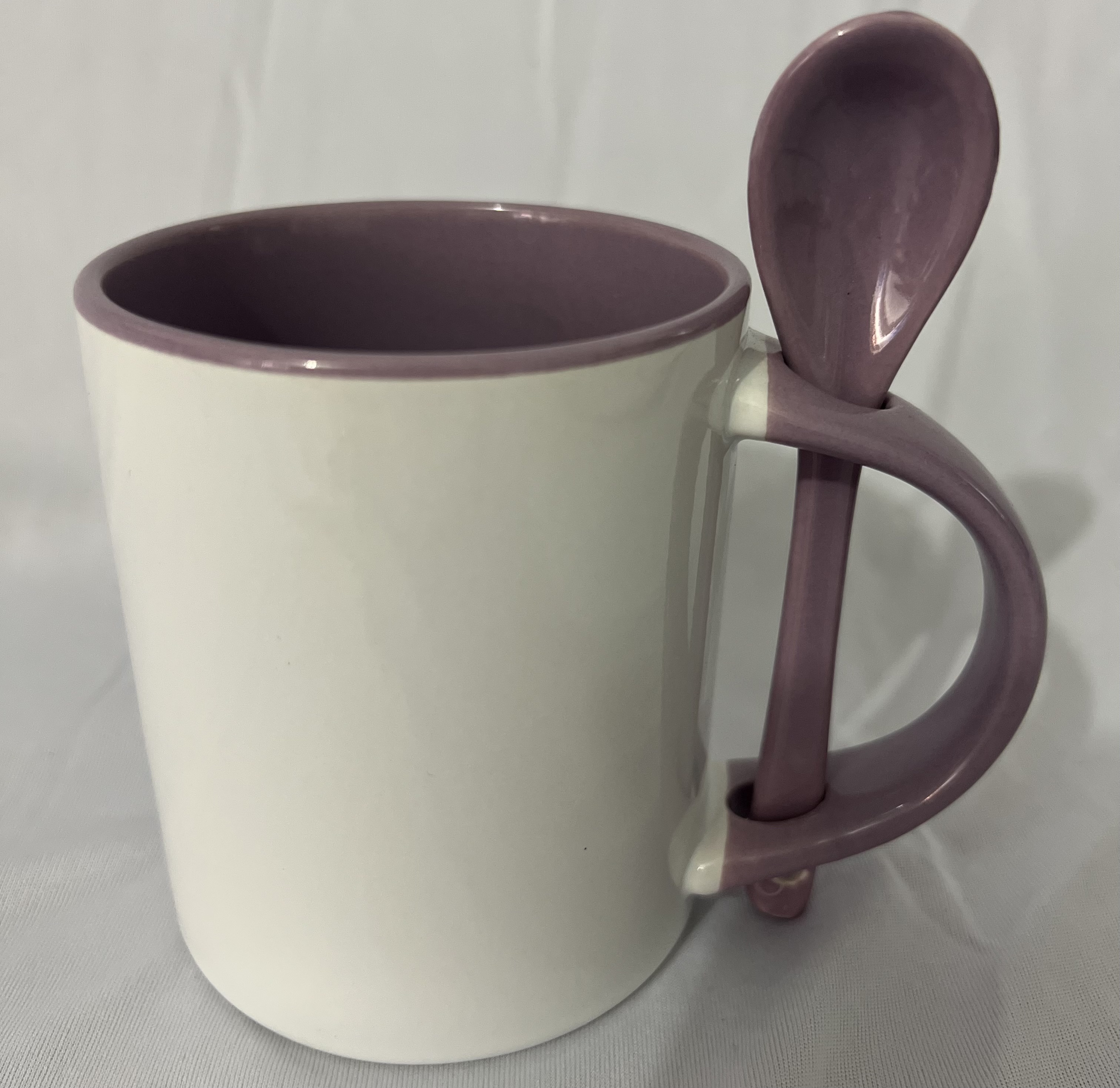 Caneca personalizada com colher lilás