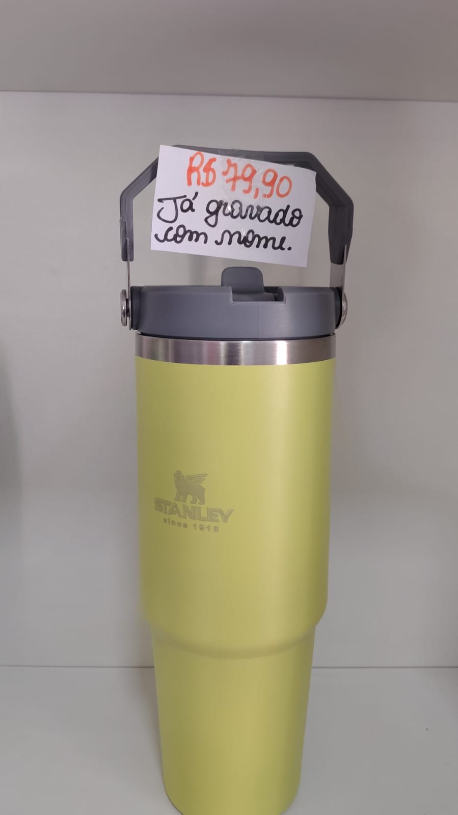 Garrafa térmica stanley 890ml